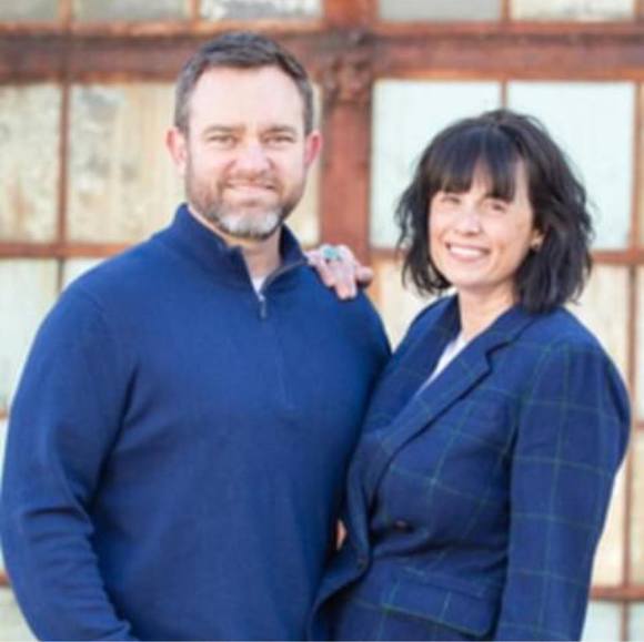 Meet your Posher, Lori - Picture 1 of 1